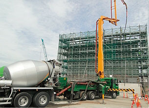 Concrete placement for the seawalls on Arahama side